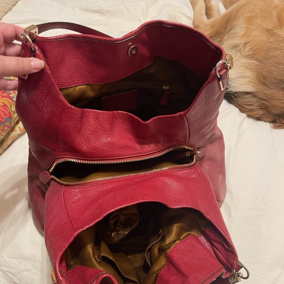 Red coach handbag - Picture 2 of 4